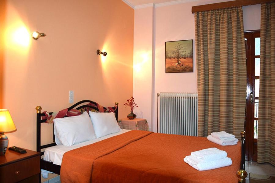 Sfaragoulias Inn Kalavryta Buitenkant foto